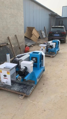 Small Farm Use Chicken Feed Fish Feed Extruder Pellet Machine 300 Kg