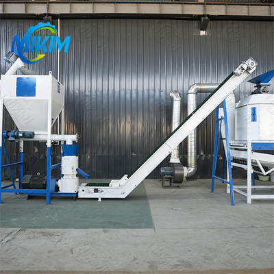 Fully automatic high-quality, labor-saving and efficient chicken feed pellet production line