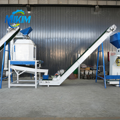 Fully automatic poultry feed pellet production line for a wide range of farms using new raw materials