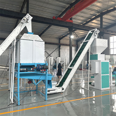 Feed pellet production line equipment for feed pellet factories, suitable for farms and all kinds of poultry.
