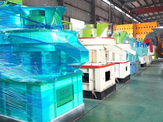 Commercial Agricultural 2-12mm Wood Pellet Making Machine With Diesel Engine