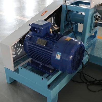 1.5t/ H Fish Feed Pellet Machine Dry Pet Dog Food Making Machine 90kw 155mm Dia