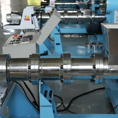 High Productivity Pet Feed Floating Fish Feed Extruder Machine 300 Kg