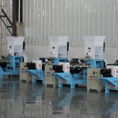 1.5*1.1*0.8m Mini Floating Fish Feed Machine Pelleting 60 To 700kg/ H