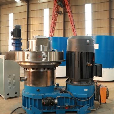 High Density Hay Straw Wood Pelletizer Equipment Wearproof 50HZ