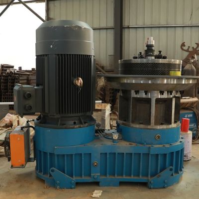 1.4ton/ M3 Pellet Press Machine Diesel Engine Cassava Alfalfa Cubes Sawdust
