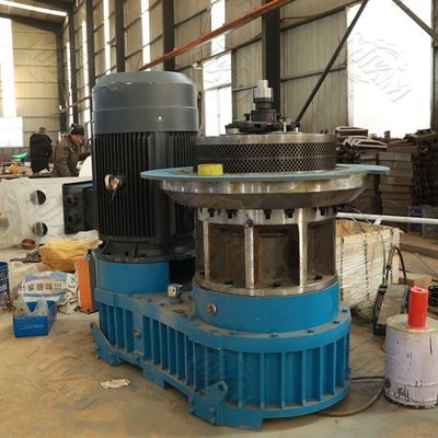 0.8cm Pine Wood Pellet Press Machine 2.6*1.3*2.3m Rice Husk Pellet Mill
