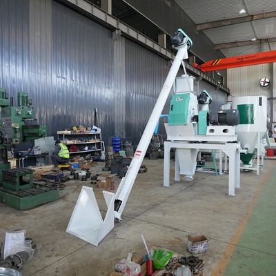 Small Automated Chicken Feed Making Machine Animal Feed Pellet Machine 350-450kg/H