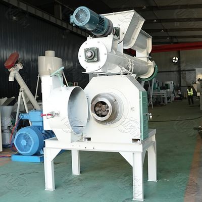 Commercial Animal Feed Poultry Pellet Making Machinery 350 - 450kg/H