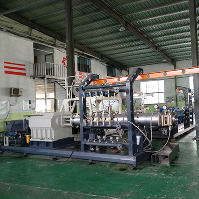 37kw 500KG/ H Alloy Steel Double Screw Extruder Machine Gas Heating